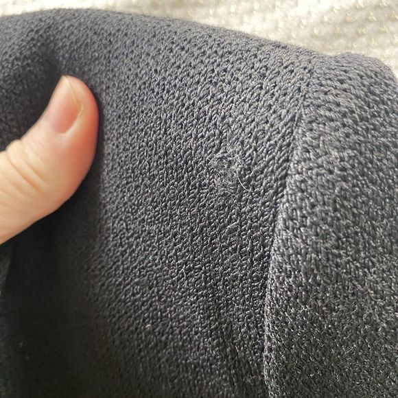 ST JOHN Basics Cardigan Jacket Black rhinestone Buttons Santana Knit size 6 - Picture 7 of 15